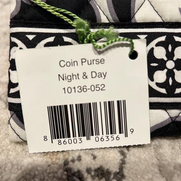Vera Bradley Coin Purse - Picture 4 of 4